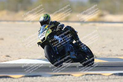 media/Jan-10-2025-CVMA Friday Practice (Fri) [[489e0da257]]/Group 4 and Trackday/Session 5 (Turn 7)/